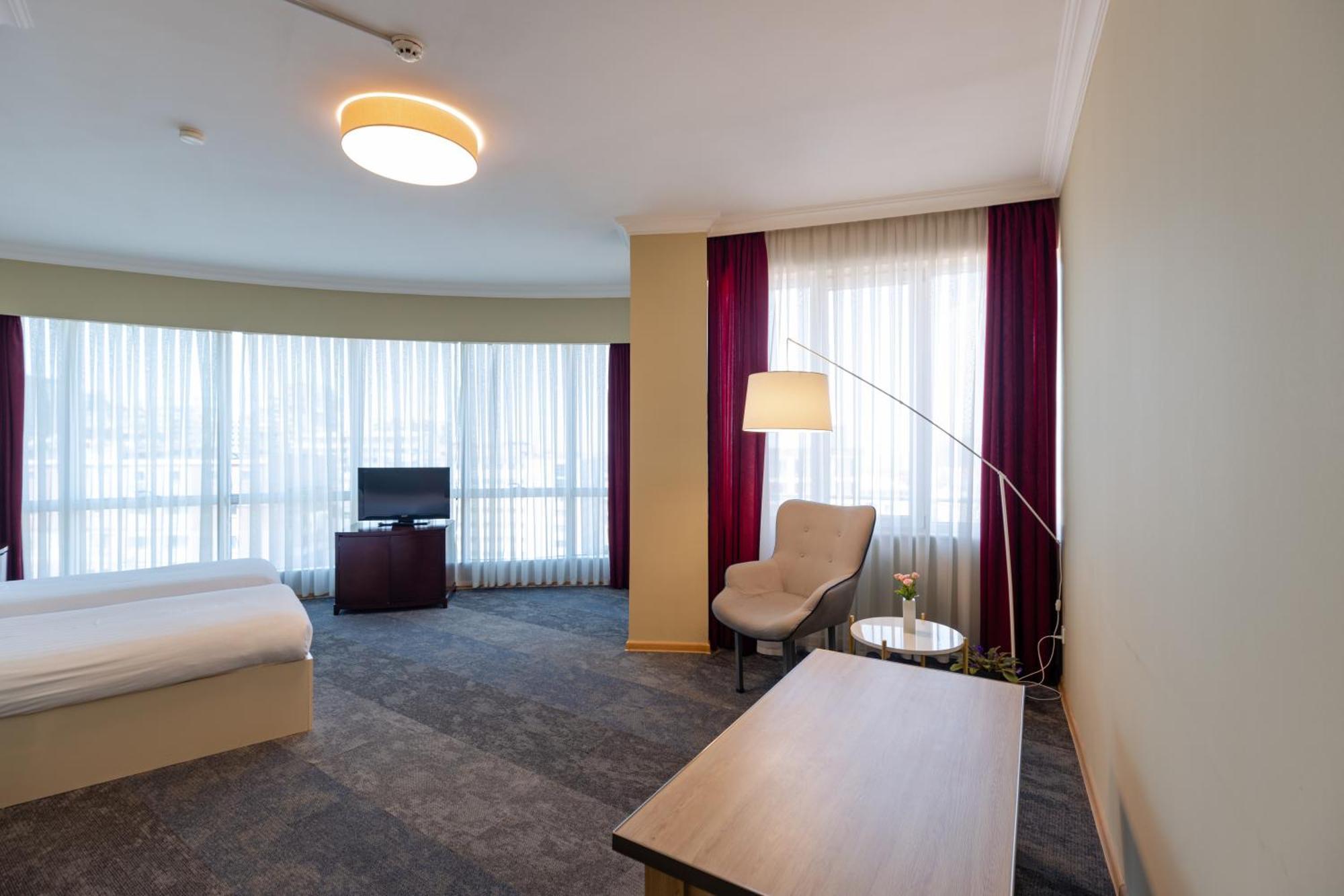 Hotel Aisi Batumi Luaran gambar