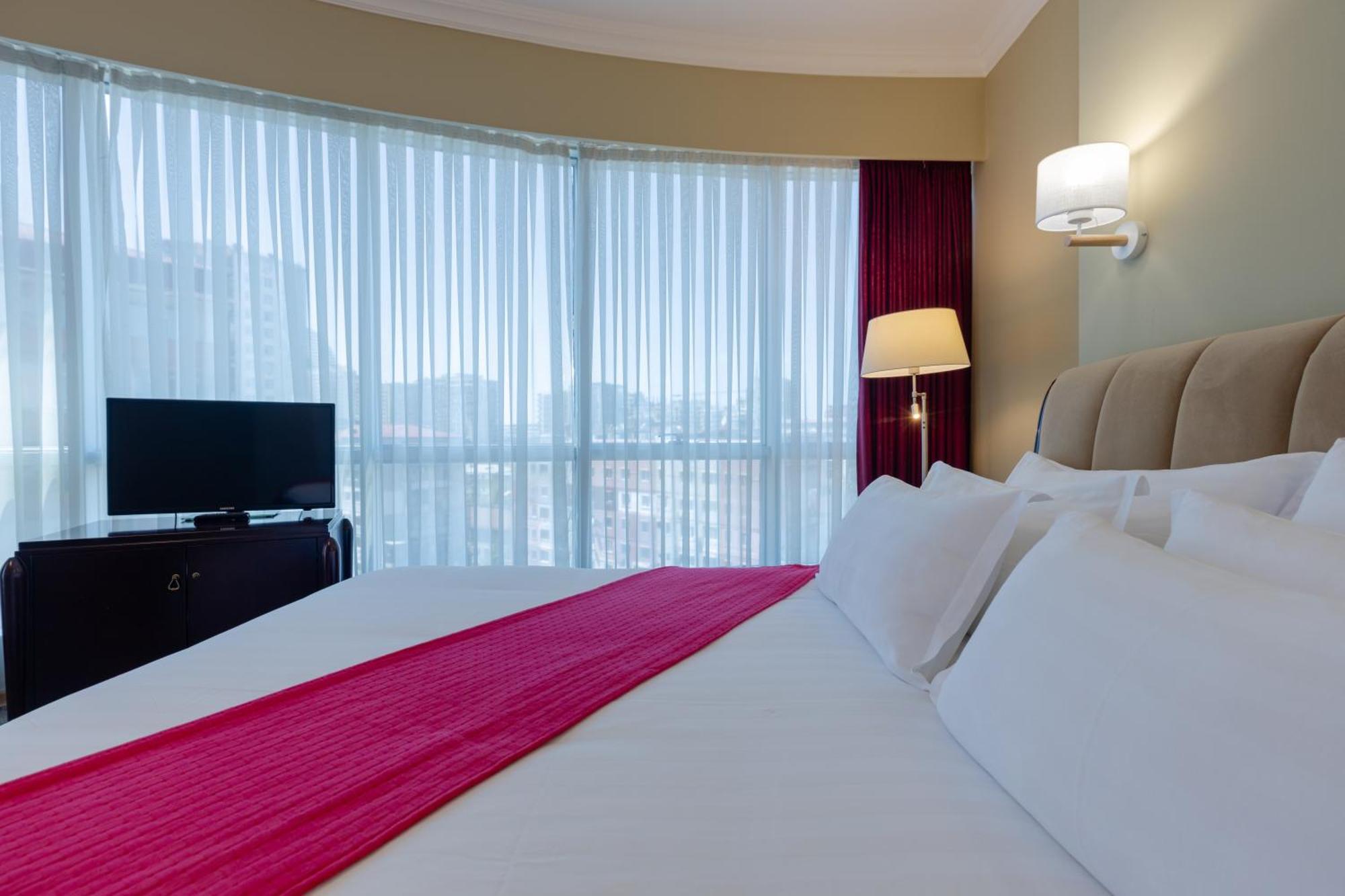 Hotel Aisi Batumi Luaran gambar
