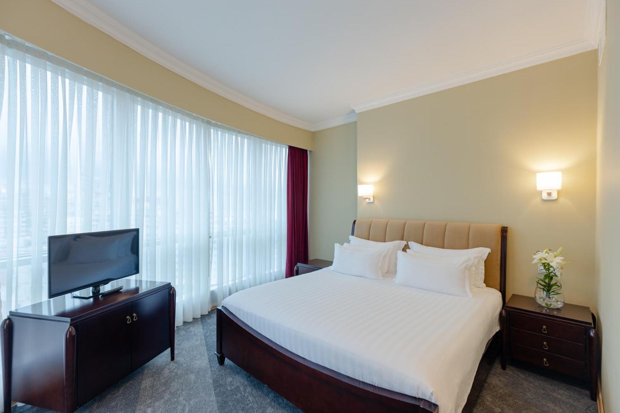 Hotel Aisi Batumi Luaran gambar