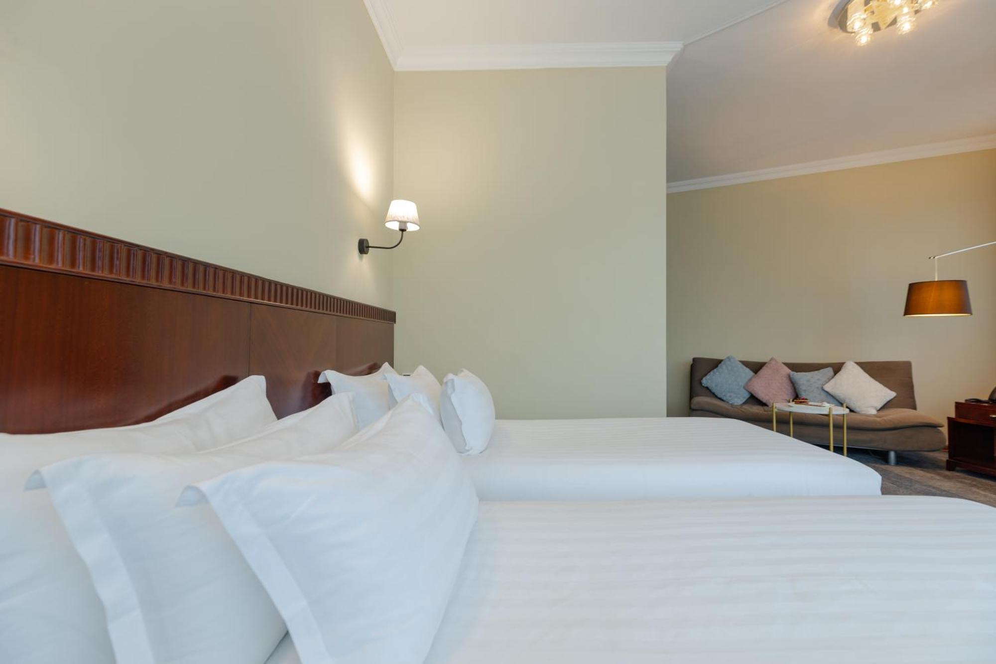 Hotel Aisi Batumi Luaran gambar
