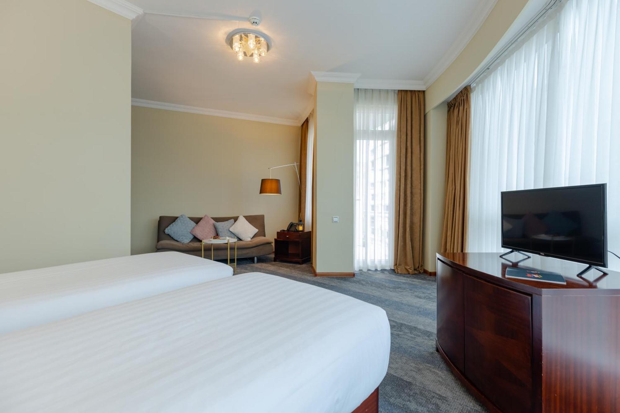 Hotel Aisi Batumi Luaran gambar